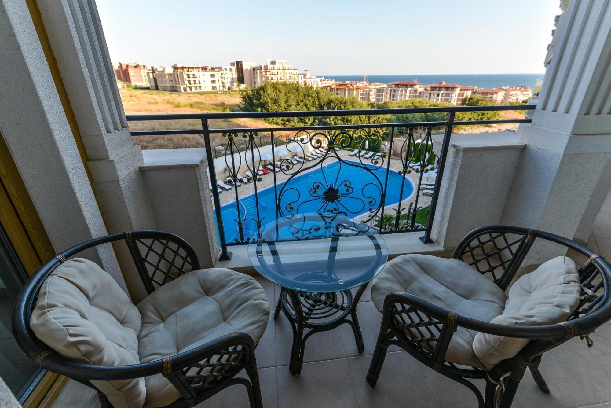 Villa Florence Boutique Apart Hotel Sveti Vlas Exteriör bild