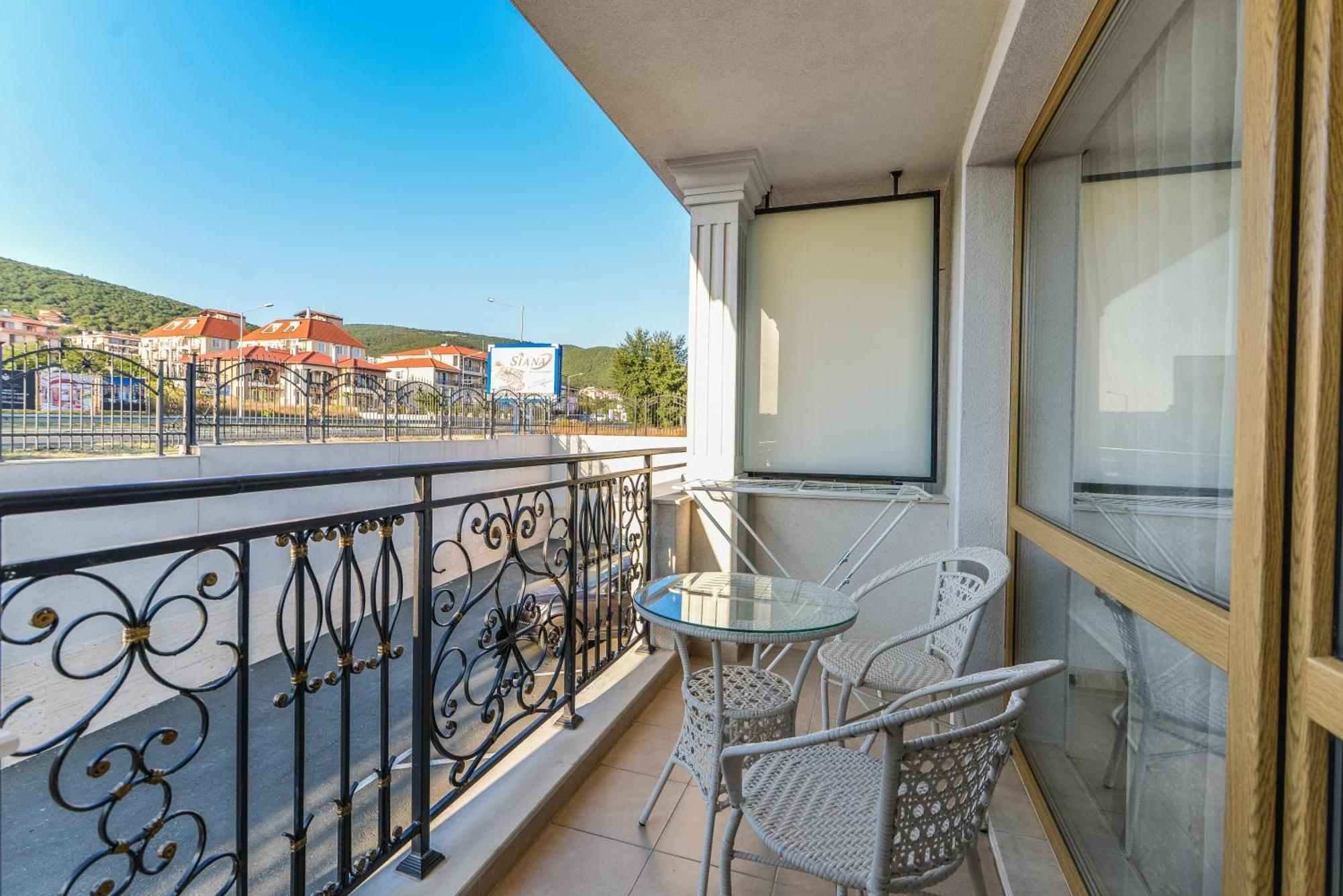 Villa Florence Boutique Apart Hotel Sveti Vlas Exteriör bild